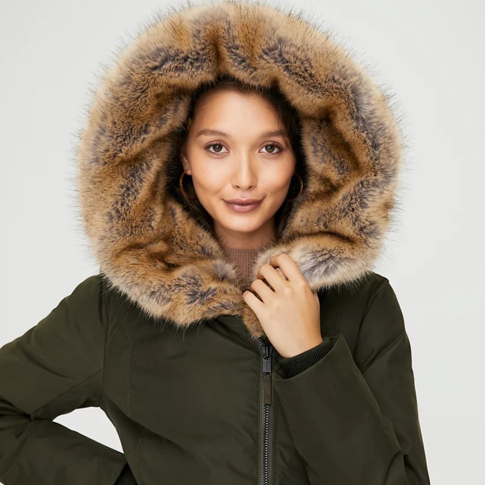Aritzia Babaton St Moritz Parka Jacket Coat